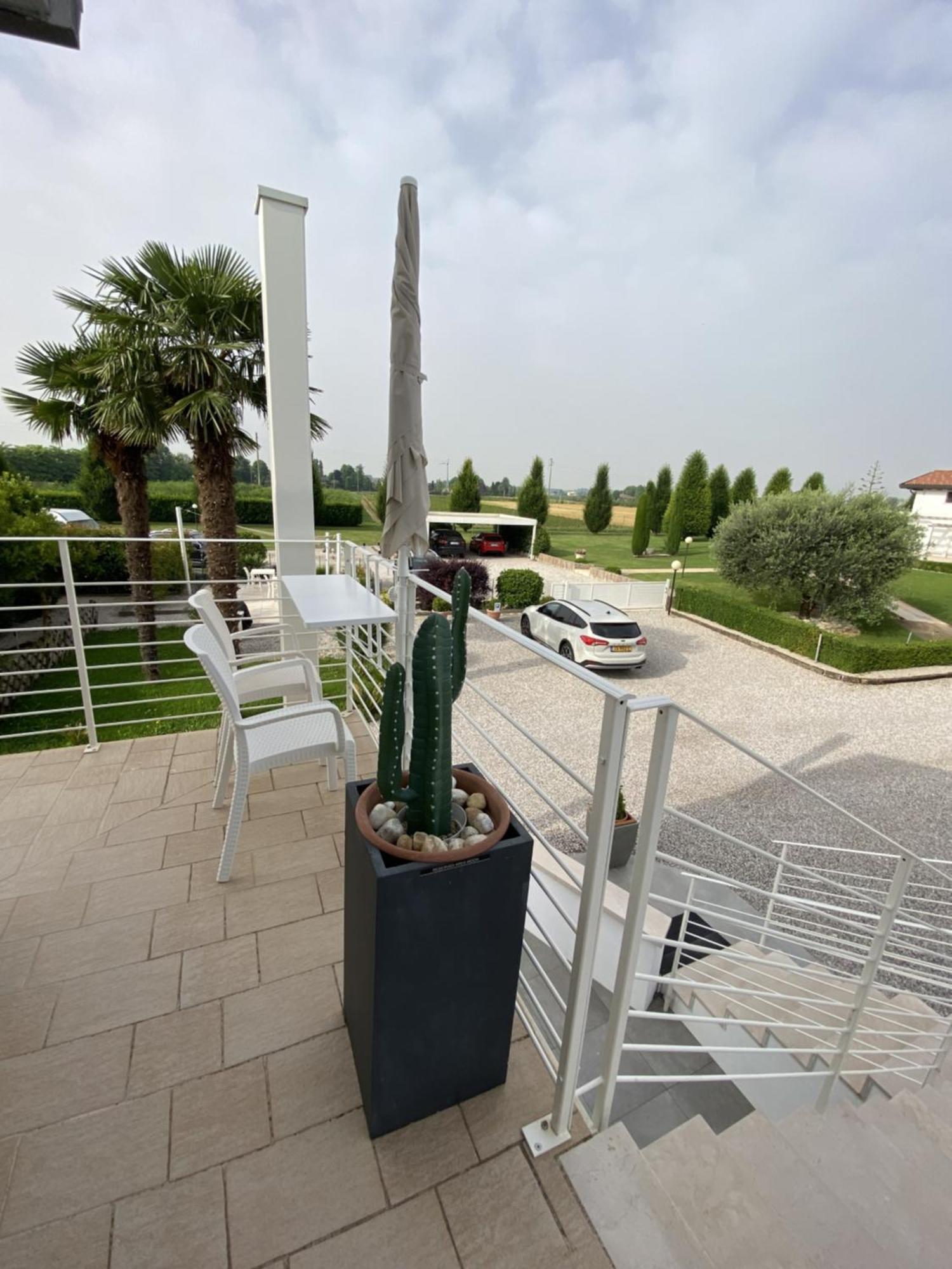 Meridien House Casalserugo Exterior photo
